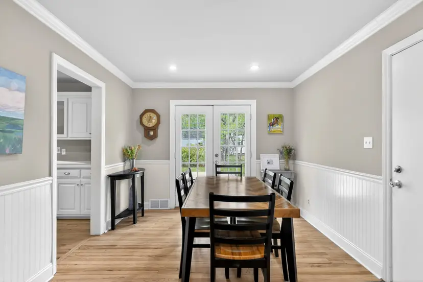 Photo 7 of The Beverly House vacation rental in Mission, Kansas.